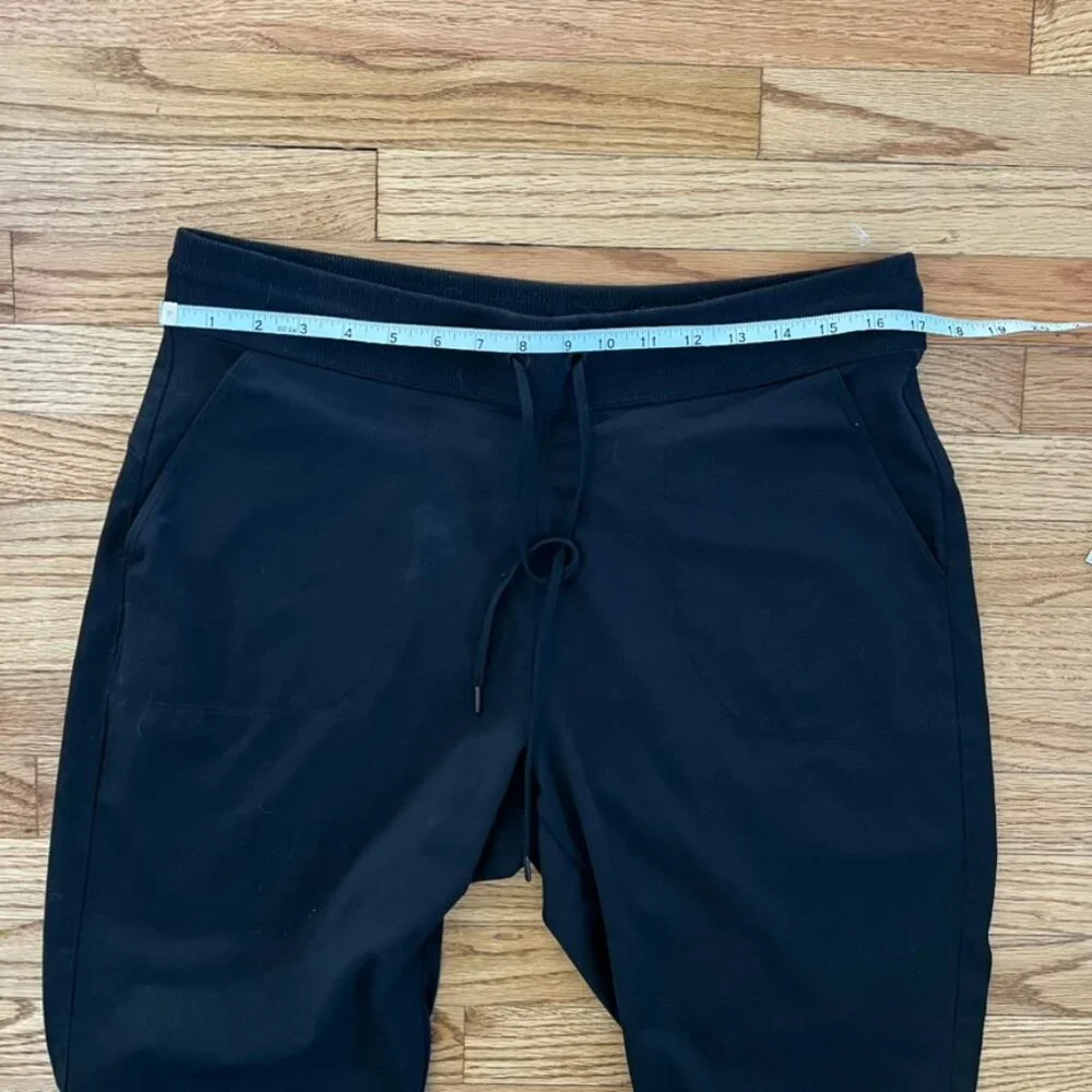 Athleta Black Joggers Women’s M Athleisure Travel Lounge Gorpcore Pants Pockets - Picture 11 of 14